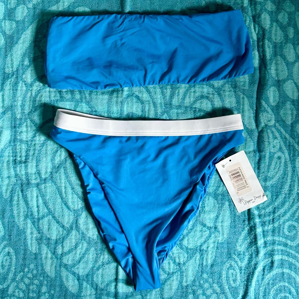Dippin' Daisy's Bandeau Top New Cheeky Bikini Bottom Swimwear Set